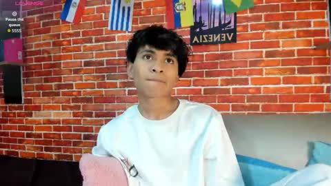 Snapshot of ethan_westt chatting on June 2026 07:35:01 PM Ethan online show from June 2026 07:35:01 PM