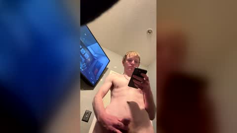 ethanbmx2001 online show from April 2026 08:56:01 AM