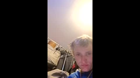 ethanbmx2001 online show from April 2026 07:51:02 AM