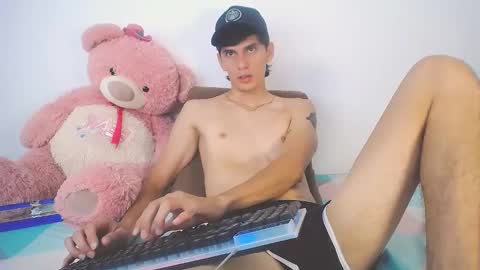 Snapshot of ethancoleeman chatting on June 2026 05:06:01 PM EthanColeeman online show from June 2026 05:06:01 PM