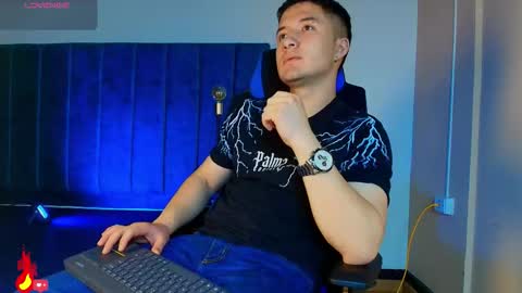 ethanconnor_ online show from October 2025 12:15:02 PM