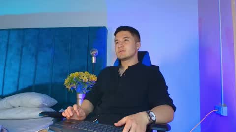 ethanconnor_ online show from October 2025 12:29:01 PM