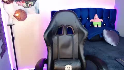 Snapshot of ethanhairy chatting on May 2026 07:45:02 PM Ethan online show from May 2026 07:45:02 PM