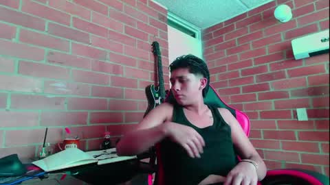 Snapshot of ethann2_ chatting on May 2026 09:23:01 PM ethann2_ online show from May 2026 09:23:01 PM