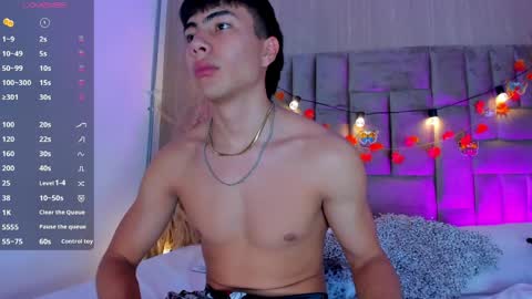Snapshot of ethansantori chatting on May 2026 07:19:01 PM ethansantori online show from May 2026 07:19:01 PM