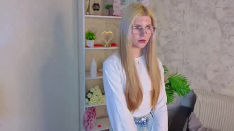 Snapshot of eusebiamalekan chatting on May 2026 04:07:02 AM eusebiamalekan online show from May 2026 04:07:02 AM