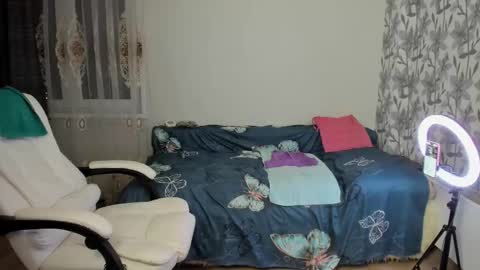 Eva online show from November 2025 08:52:01 PM