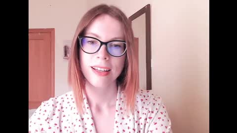 Snapshot of eva_cutesmile chatting on April 2026 03:36:02 PM Eva online show from April 2026 03:36:02 PM