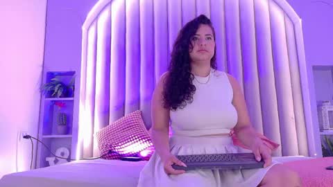 EVA DAEMON  online show from May 2026 12:25:02 PM