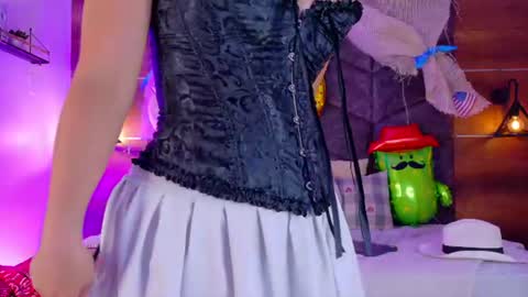 Snapshot of eva_daemon chatting on July 2026 11:38:01 AM EVA DAEMON online show from July 2026 11:38:01 AM