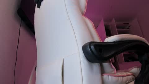 Snapshot of eva_davi chatting on January 2025 05:09:01 AM Eva Davis online show from January 2025 05:09:01 AM