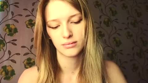 Evvie online show from May 2026 02:25:02 PM