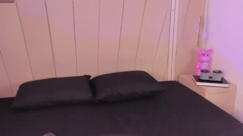 eva_kingsford online show from May 2026 11:39:01 AM