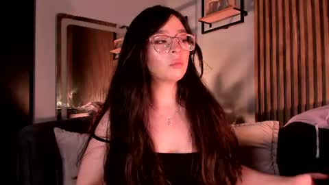 Angelinne online show from July 2026 10:53:02 PM