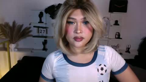 Snapshot of eva_mazikeen69 chatting on April 2026 09:35:01 PM Queen Eva Mazikeen online show from April 2026 09:35:01 PM