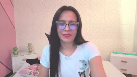 Snapshot of eva_mermaid chatting on June 2026 03:22:02 PM Eva online show from June 2026 03:22:02 PM