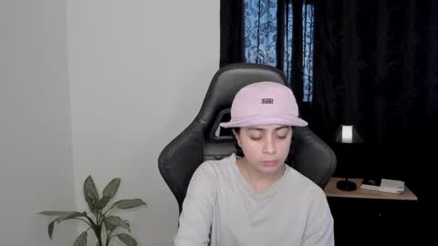 eva_monn online show from January 2025 07:00:02 PM