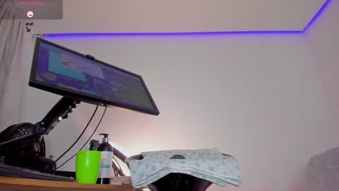 Snapshot of eva_rain chatting on January 2025 04:39:02 AM Eva online show from January 2025 04:39:02 AM