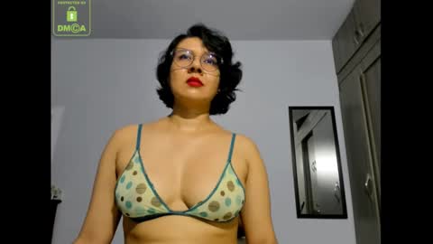 Snapshot of eva_rain01 chatting on December 2024 06:27:02 PM Eva online show from December 2024 06:27:02 PM