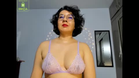 Snapshot of eva_rain01 chatting on January 2025 07:03:01 PM Eva online show from January 2025 07:03:01 PM