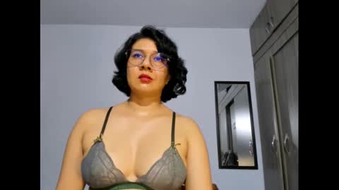 Snapshot of eva_rain01 chatting on February 2025 09:56:01 PM Eva online show from February 2025 09:56:01 PM