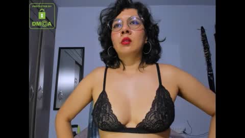 Snapshot of eva_rain01 chatting on October 2025 02:11:02 AM Eva online show from October 2025 02:11:02 AM