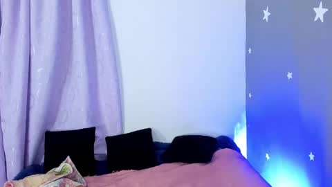 Eva  online show from December 2024 06:01:02 AM