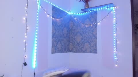 Eva  online show from April 2026 10:05:01 AM