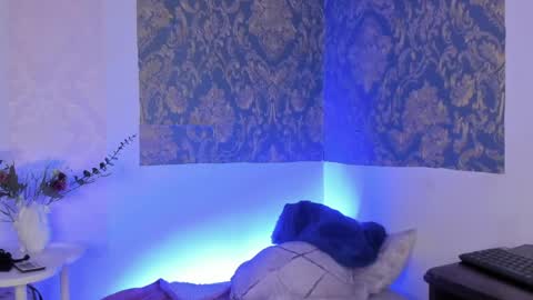 Snapshot of eva_sanderslee chatting on August 2026 10:25:02 AM Eva online show from August 2026 10:25:02 AM