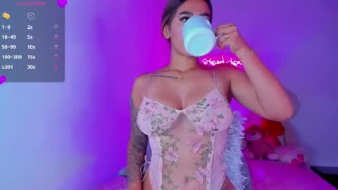 Eva Shinee online show from February 2025 10:15:02 AM