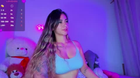 Eva Shinee online show from October 2025 11:25:01 AM