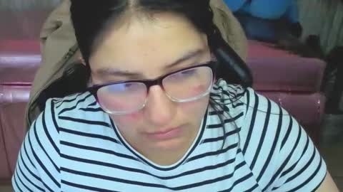 eva_smit_t online show from February 2026 02:05:01 AM