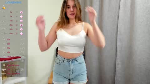 Snapshot of eva_toy chatting on December 2024 03:13:02 AM eva_toy online show from December 2024 03:13:02 AM