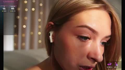 Snapshot of eva_vex chatting on January 2025 03:58:01 PM Hello Im Eva online show from January 2025 03:58:01 PM