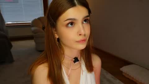 Snapshot of eva_zill_blossom chatting on May 2026 08:52:01 AM Hello my name is Eva its my first day here online show from May 2026 08:52:01 AM