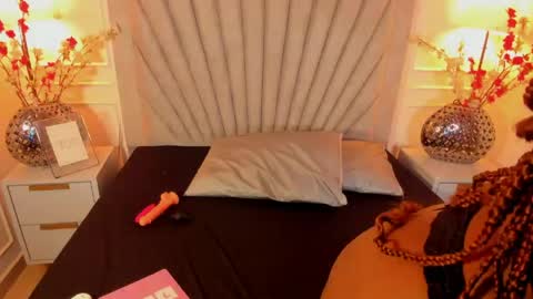 Snapshot of evaa_martinez chatting on June 2026 03:44:01 AM Eva online show from June 2026 03:44:01 AM
