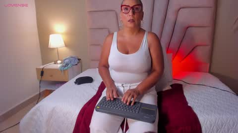  Eva  online show from May 2026 09:00:01 PM
