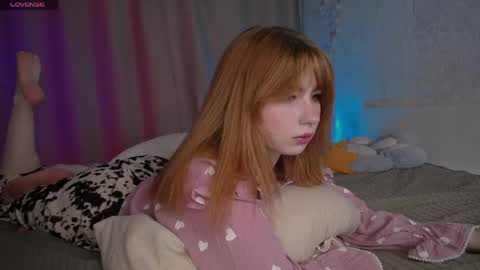 Snapshot of evaa_moonn_ chatting on April 2026 11:15:02 AM Eva online show from April 2026 11:15:02 AM