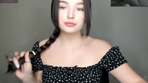 Eva online show from December 2024 12:49:01 PM