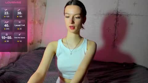 Hi Im Eva - welcome to my room online show from December 2025 04:24:01 PM