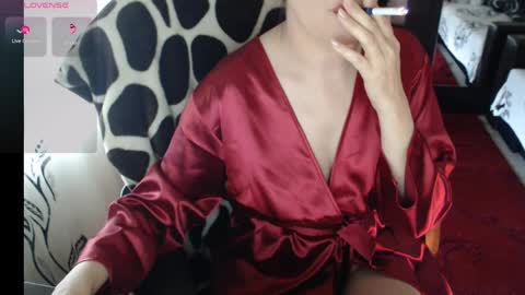 Snapshot of evadream1 chatting on April 2026 10:42:02 AM EVADREAM online show from April 2026 10:42:02 AM