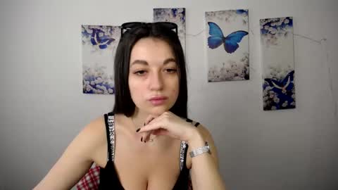 Snapshot of evaeldis chatting on June 2026 12:07:01 PM Eva online show from June 2026 12:07:01 PM