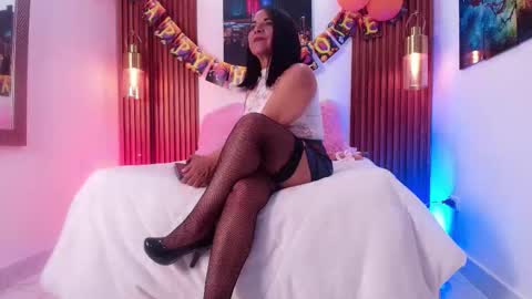 Snapshot of evagoddess_ chatting on October 2025 07:58:02 PM EVA GODDESS online show from October 2025 07:58:02 PM