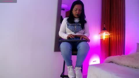 Snapshot of evagoddess_ chatting on April 2026 08:17:01 PM EVA GODDESS online show from April 2026 08:17:01 PM
