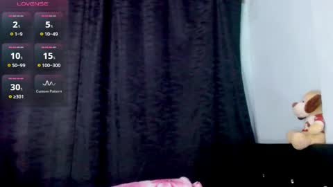 Snapshot of evah_lee chatting on May 2026 02:09:02 AM Evah Lee online show from May 2026 02:09:02 AM