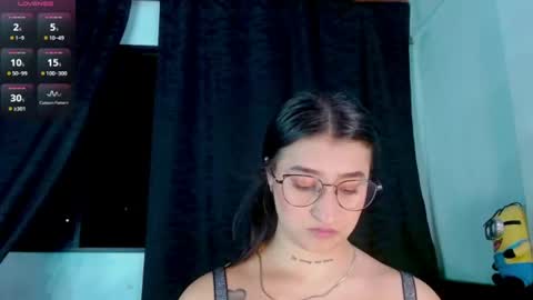 Snapshot of evah_lee chatting on July 2026 03:42:01 AM Evah Lee online show from July 2026 03:42:01 AM