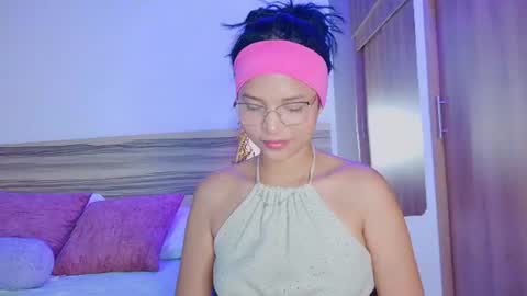 Snapshot of evalune_ chatting on July 2026 05:43:02 AM . online show from July 2026 05:43:02 AM
