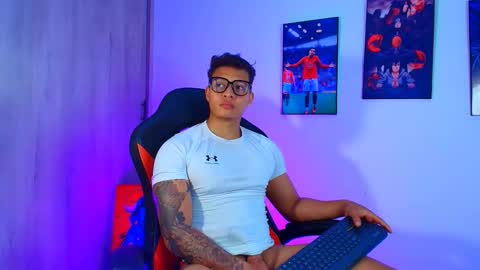 EVAN GREY online show from October 2025 06:46:02 AM