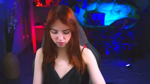 Eva  online show from January 2025 08:22:01 AM