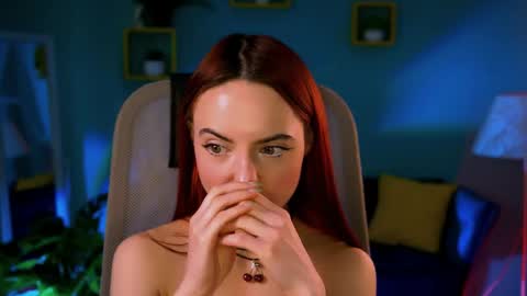 Eva  online show from April 2026 01:41:02 PM